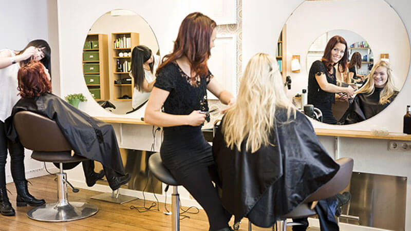 Top 5 Benefits of Owning a Salon Suite | Salon Studios Guide