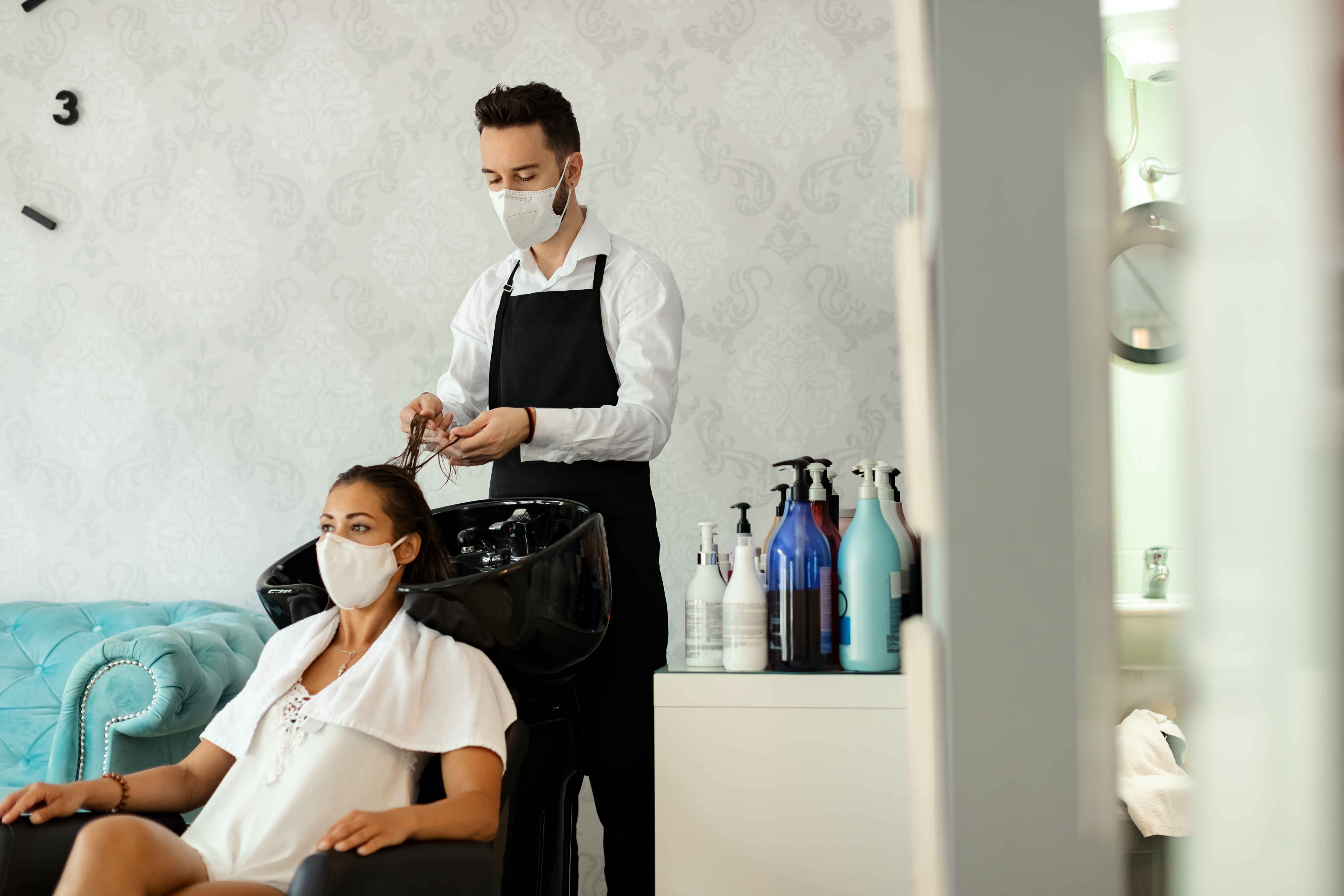 Weighing the Pros and Cons: Hair Salon Suite Rental in Duluth